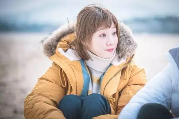 救援聪明的女子